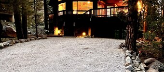 Retreat in the pines. Cozy Chalet w/ large covered deck.