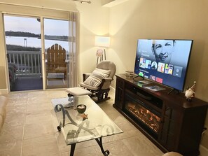 Smart TV, table tennis, stereo