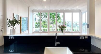 Ponsonby Grand Villa : Family friendly with Sunny, Sea/City Views