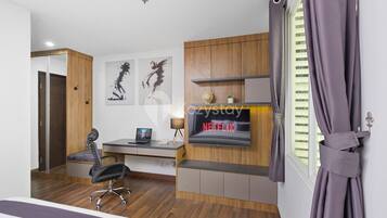 Apartment, 1 Bedroom | 1 bedroom, iron/ironing board, free WiFi, bed sheets