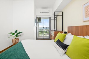 2 habitaciones, tabla de planchar con plancha y wifi gratis 