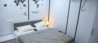 Infinity Sea View Stay - best food around