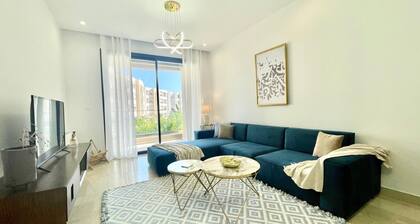 NEW Bright and Luxurious 2bds in Rd Malaga B10