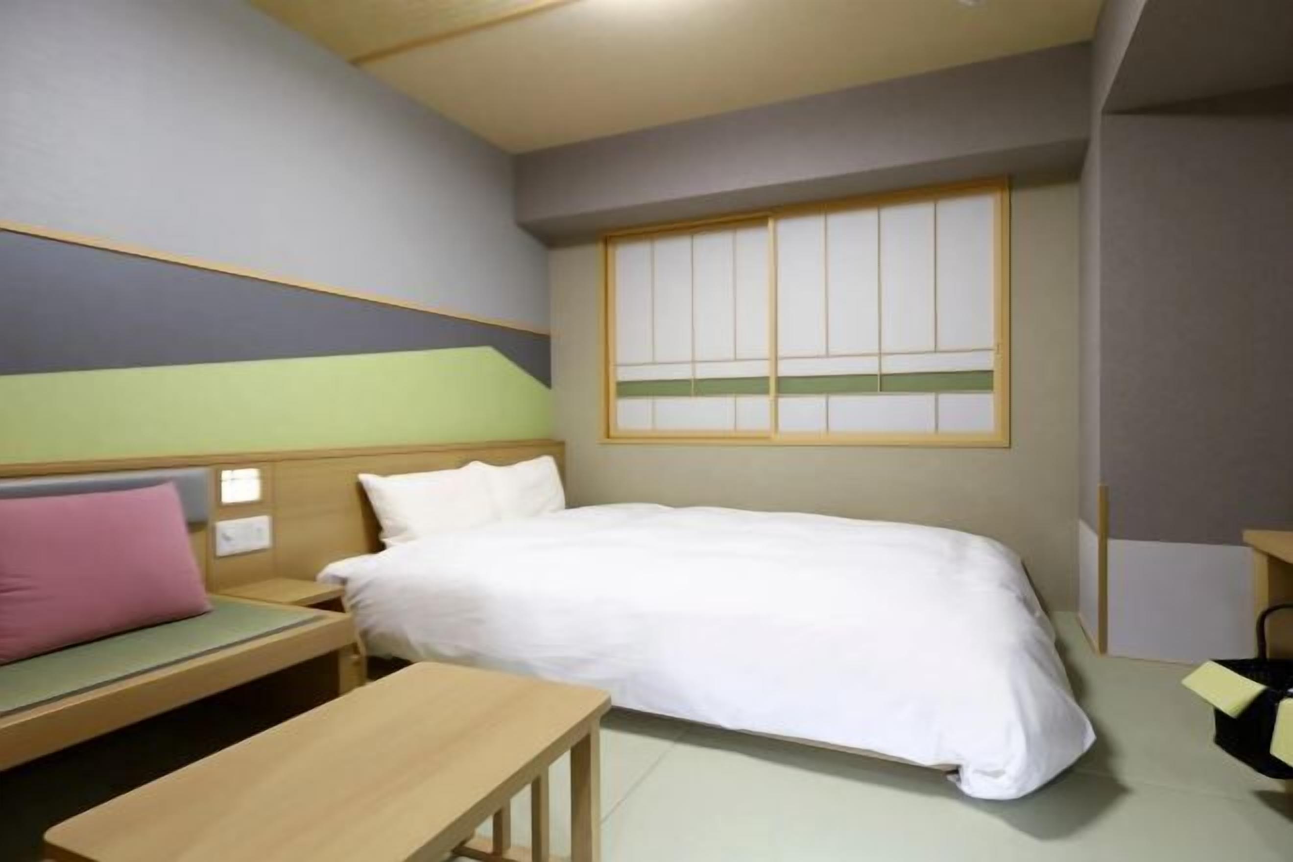 羽絨被、熨斗/熨衣板、免費無線上網、床單