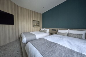 Basic Suite | In-room safe, desk, laptop workspace, blackout curtains - fav TOKYO NISHINIPPORI (Tokyo)