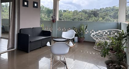 Modern apartment in the center of the island, 10 minutes from the beaches.