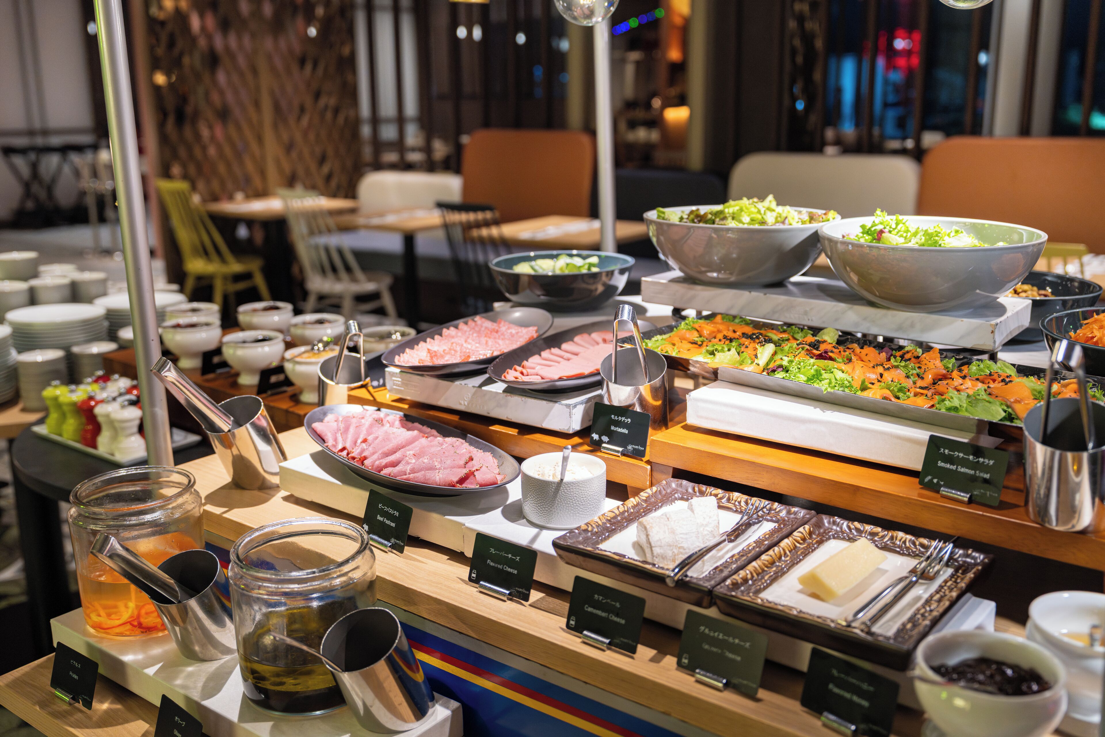 Desayuno buffet diario (JPY 5220 por persona)