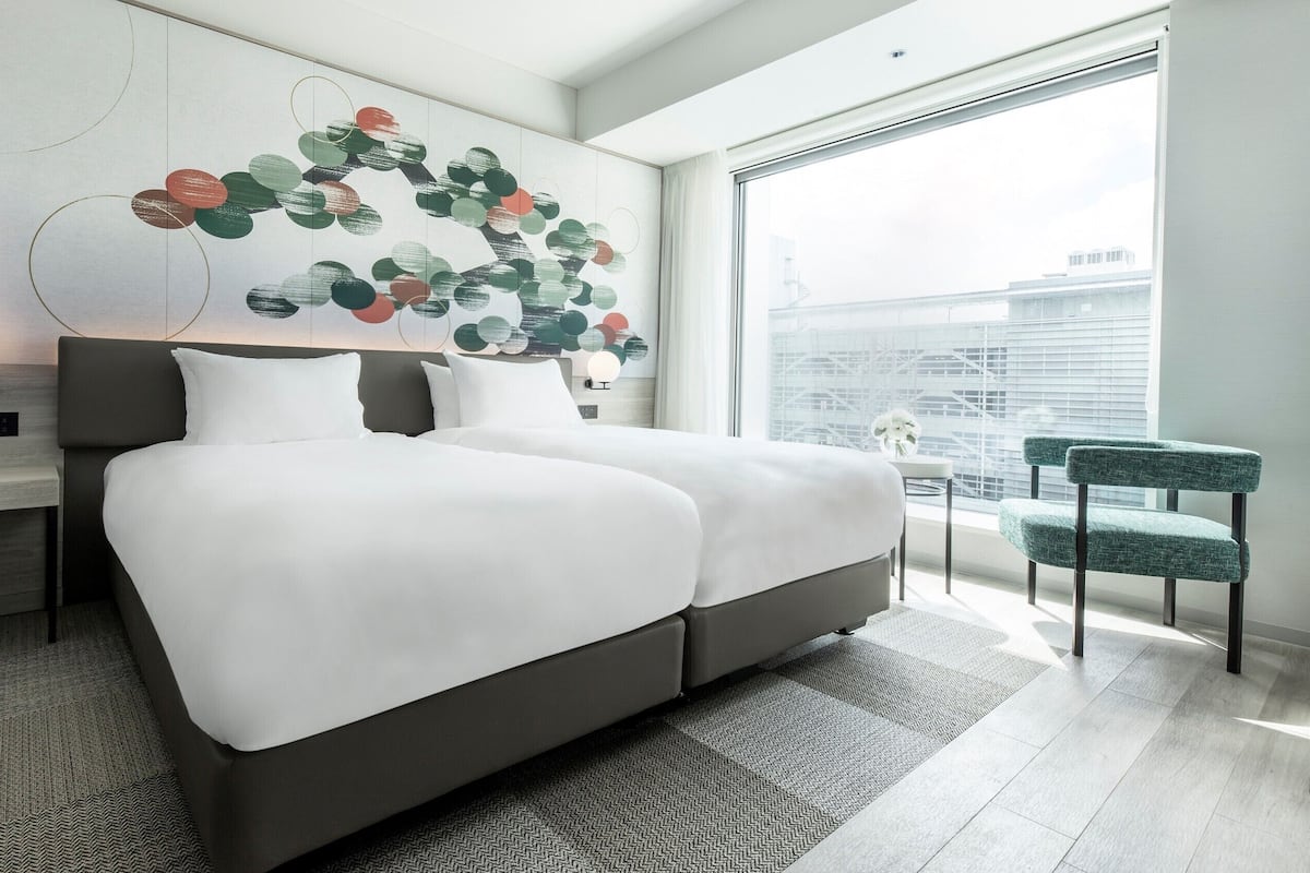 Premium bedding, in-room safe, blackout curtains, iron/ironing board