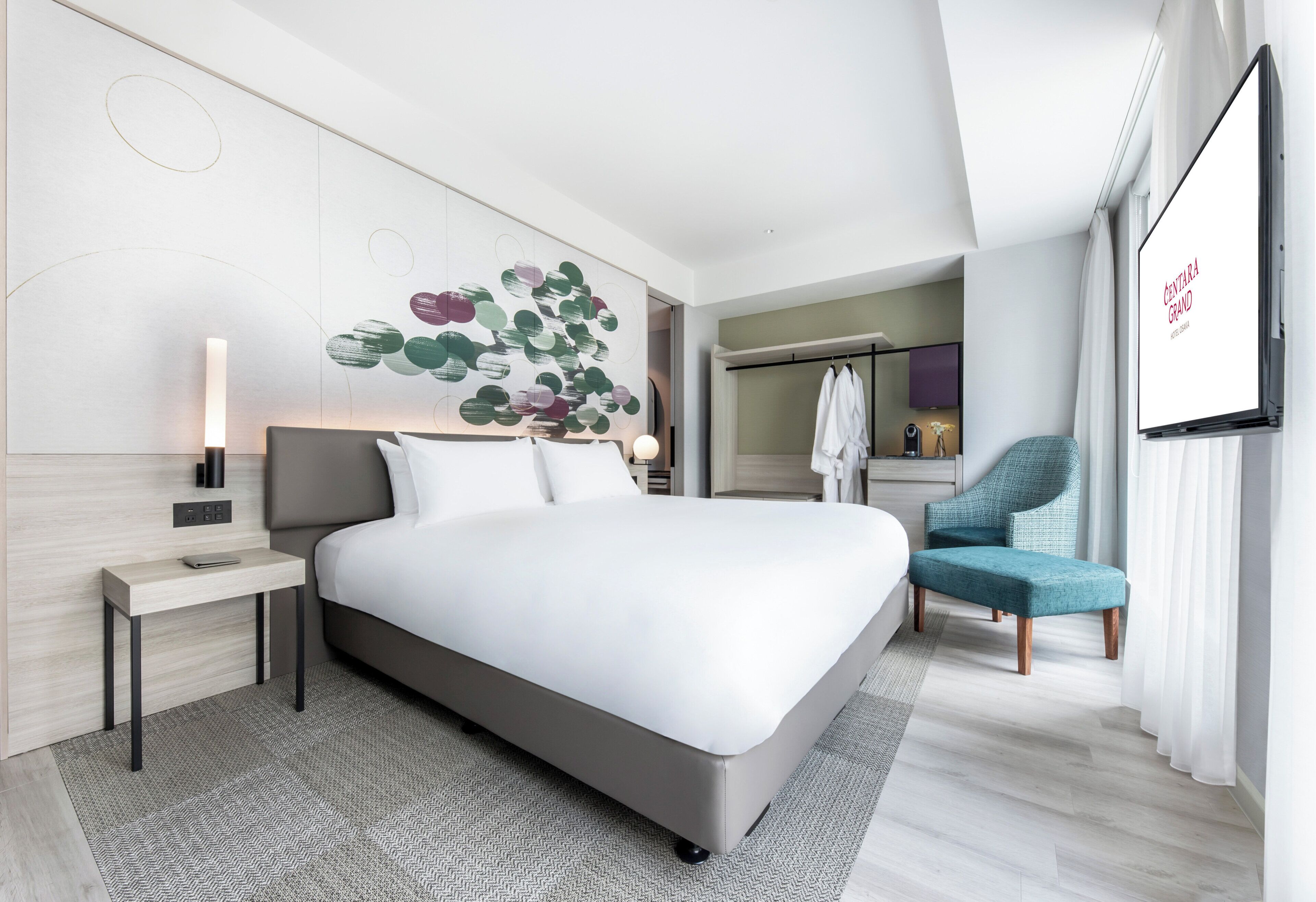 Premium bedding, in-room safe, blackout curtains, iron/ironing board