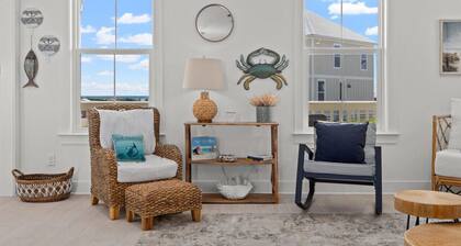 5 Bedroom with Ocean Views & the beach just down the boardwalk!