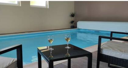 Magnifique Villa Avec Piscine Intérieure