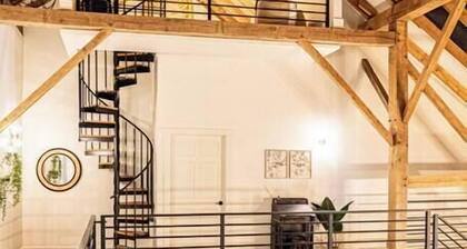 The Hemlock- Timber Frame Barndominium