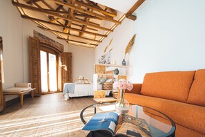 小型套房, 1 张大床和 1 张沙发床, 城市景观 | 意大利 Frette 床单、高档床上用品、羽绒被、记忆海绵床垫