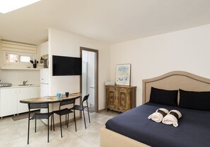 Room - Duplex Lively Neighborhood by FeelHome (Tel Aviv)