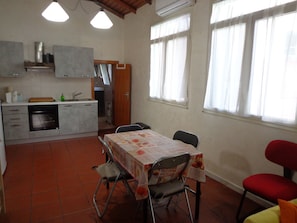 House, 2 Bedrooms, Balcony, Garden View | Interior