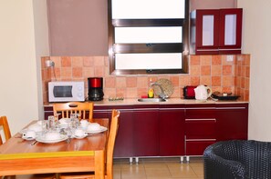 Apartment, 1 Bedroom | Living area