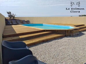 Piscina all'aperto, una piscina riscaldata