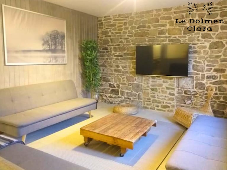 La Bâtisse Du Dolmen Clara, 7 People, Spa & Swimming Pool - Brittany