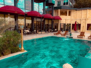 Seasonal outdoor pool - A11 Hotel Bosphorus (Istanbul)