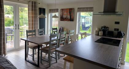 Maple 2 Bedroom Luxury Lodge in Mid Wales