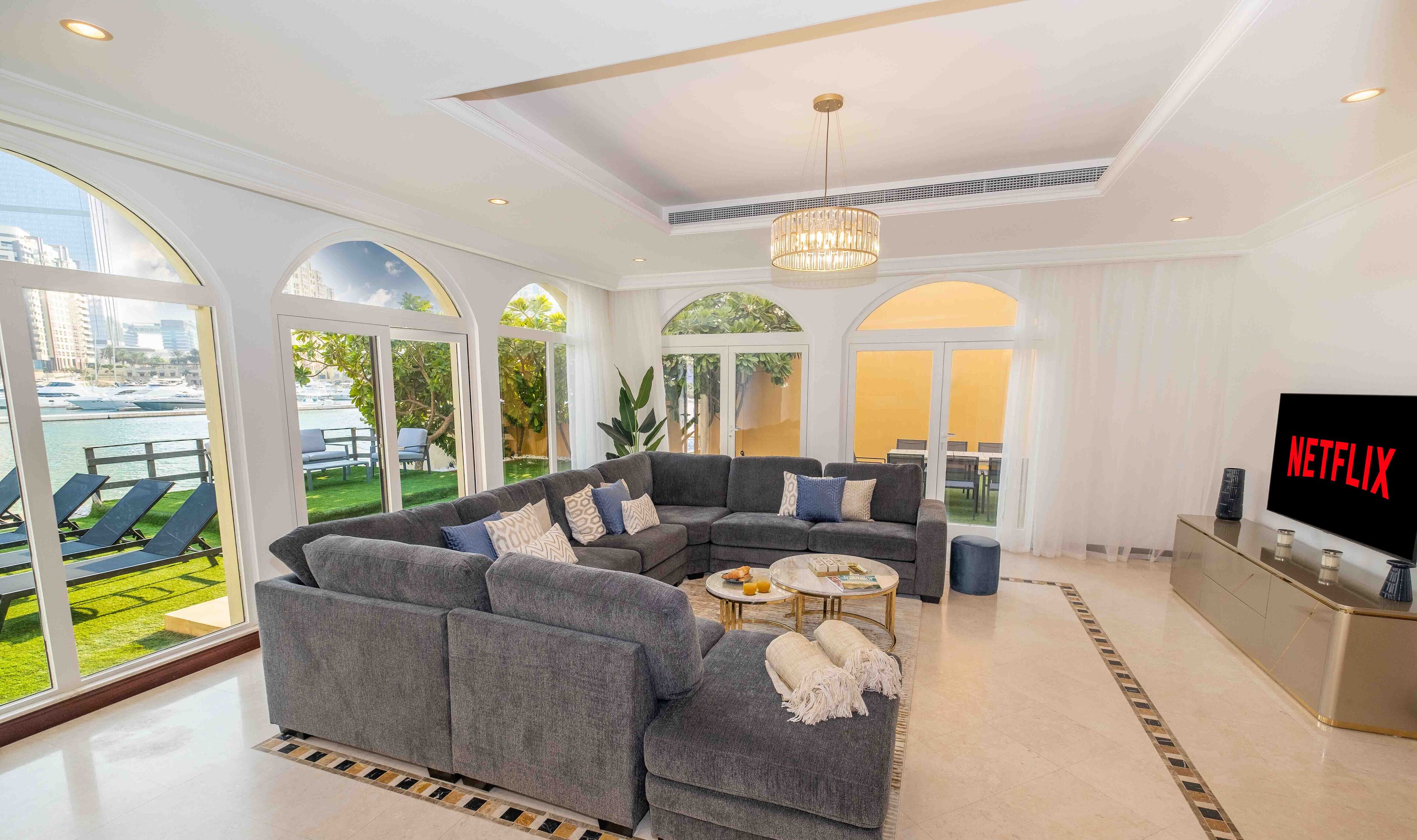 Photo - LUX The Luxury Sunny Shores Palm Villa