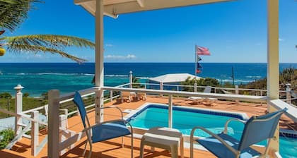 Welcome to A Villa Sunrise! 3 bedrooms, 3 Baths, Private Pool! East End!