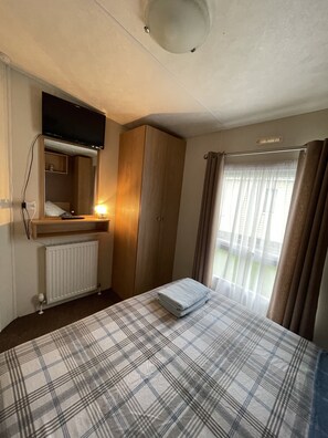 Cabin | 5 bedrooms, iron/ironing board, free WiFi, bed sheets