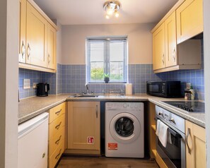 Private kitchen - Rothwell Close Serviced Two Bedroom Apartment (Telford)