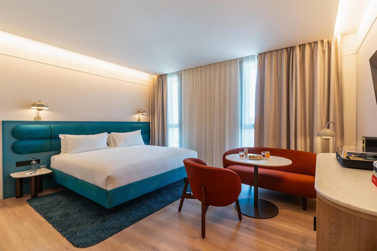 Superior Double Room | In-room safe, desk, laptop workspace, blackout drapes