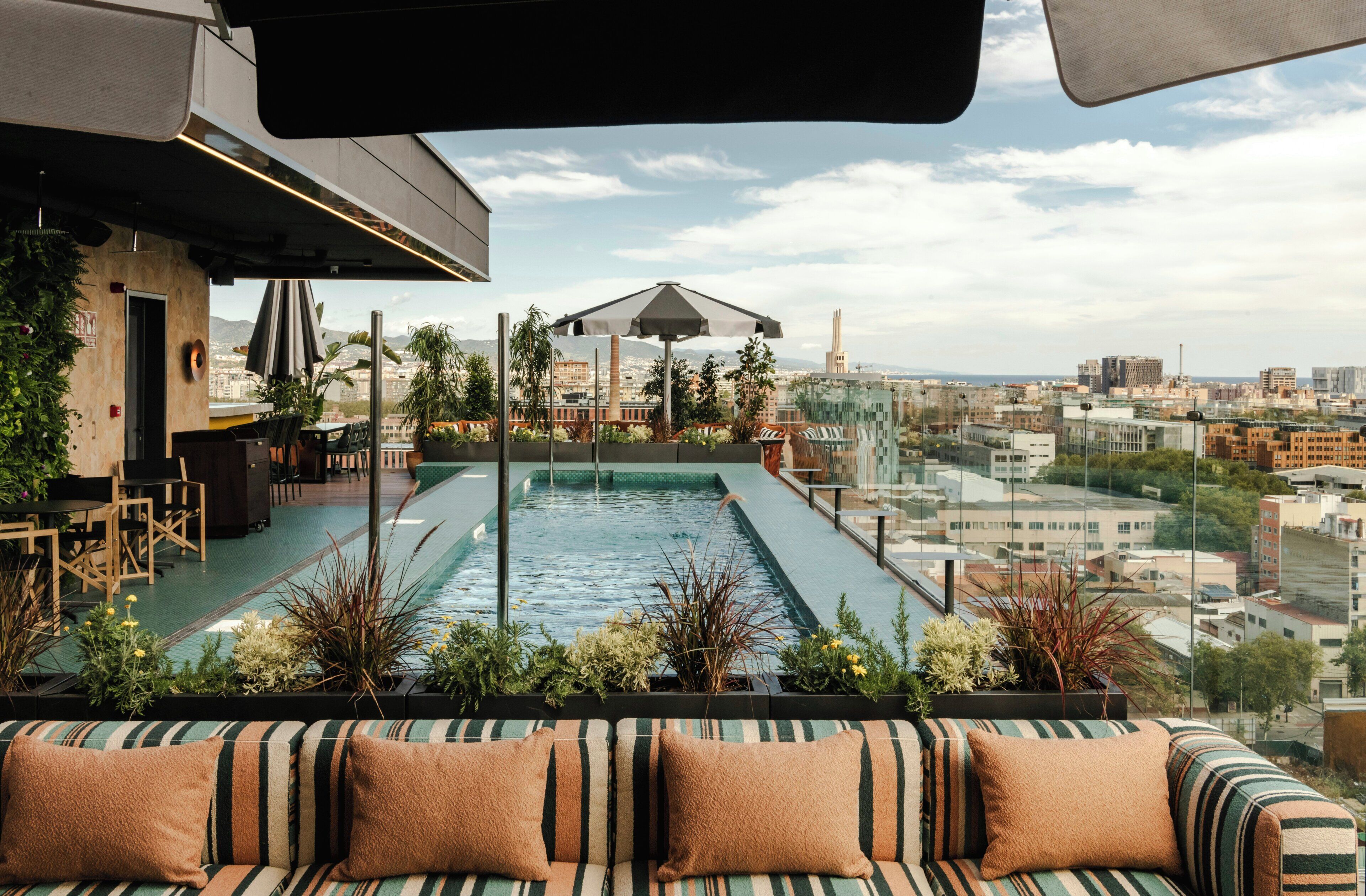 Outdoor pool, pool umbrellas