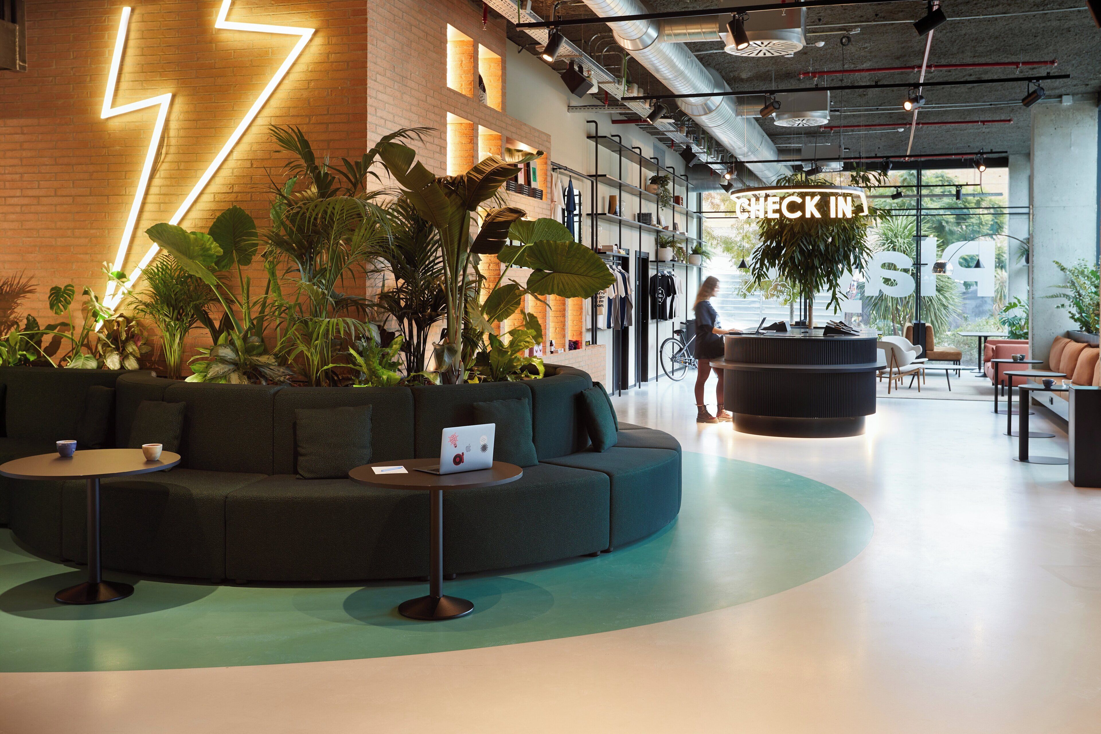 Photo - The Social Hub Barcelona Poblenou Extended Stay