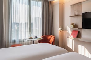 Kahden hengen deluxe-huone (kaksi sänkyä) | 1 makuuhuone, tallelokero huoneessa, työpöytä