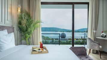 Premium bedding, minibar, desk, laptop workspace