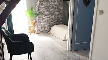 1 chambre, fer et planche Ă repasser, lit parapluie, Wi-Fi gratuit