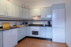 Fridge, microwave, oven, dishwasher
