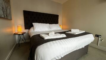 3 bedrooms, iron/ironing board, free WiFi