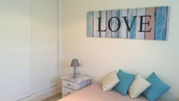 2 Schlafzimmer, Bügeleisen/Bügelbrett, Reisekinderbett, WLAN