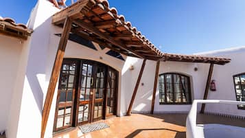 Bagian depan properti