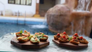 Outdoor pool, pool umbrellas, sun loungers