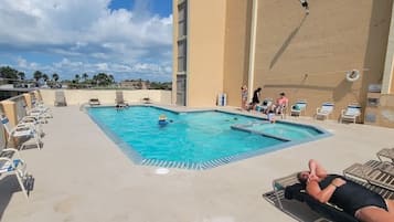 Condo, 3 habitaciones | Alberca