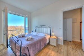 บ้านพักสำหรับครอบครัว, หลายเตียง, 2 ห้องน้ำ (San Zeno Di Montagna 1 Lake View &) | 3 ห้องนอน, ผ้าปูที่นอน