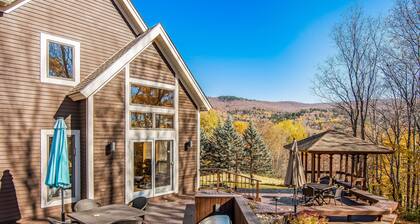 Huge Waterbury Home near Stowe Mountain / views & sauna