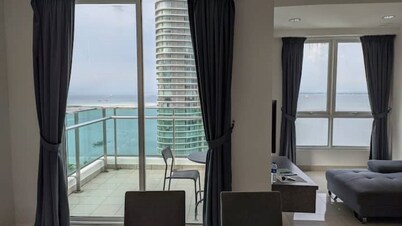 ManOne: 2-Bedroom Condo with Seaview and Hillview