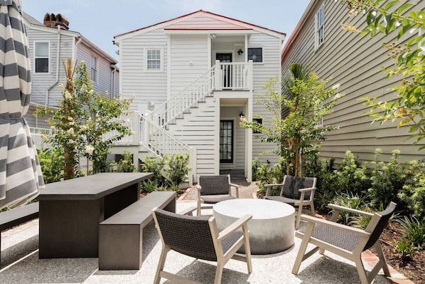 Outdoor dining - Sleeps 16 | Pet-Friendly 2-Unit | Near King Street (Charleston)
