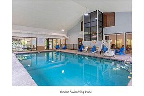 Piscine intérieure, piscine extérieure