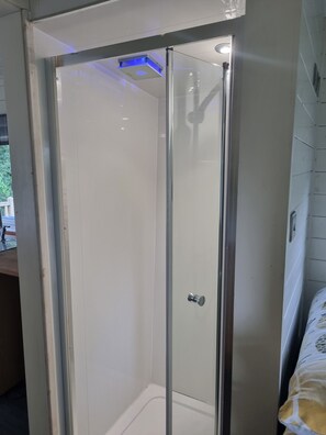 Cottage | Bathroom