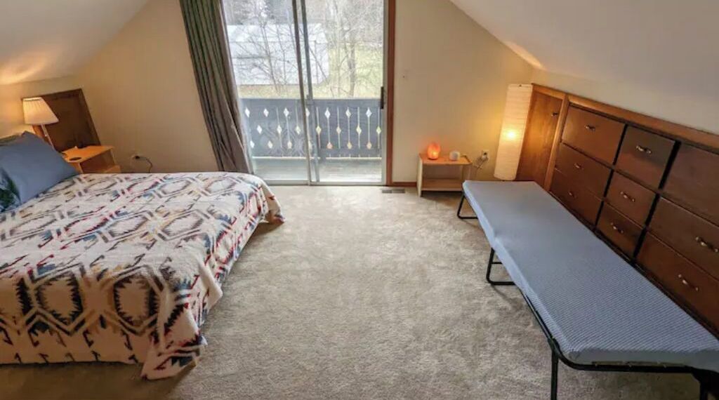 3 Schlafzimmer, Bügeleisen/Bügelbrett, Reisekinderbett, kostenloses WLAN