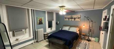 1 bedroom, desk, iron/ironing board, free WiFi