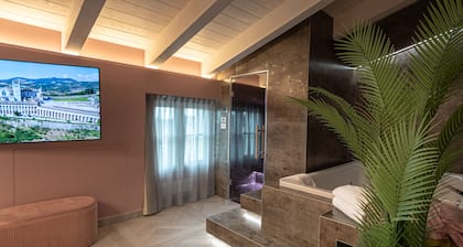 Magnificent suite with king-size bed/hydromassage
