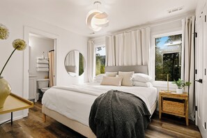 3 chambres, bureau, fer et planche à repasser, Wi-Fi gratuit